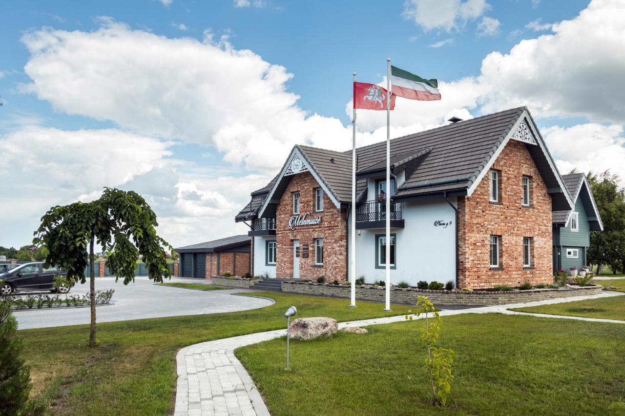 Апартаменты Melnmuize Каркле Экстерьер фото